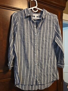 Kim Rogers Blue & White Vertical Stripe Button-Up Shirt